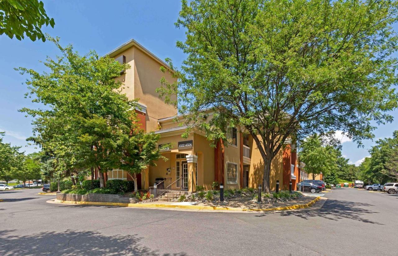 Hometowne Studios By Red Roof Chantilly Exterior foto